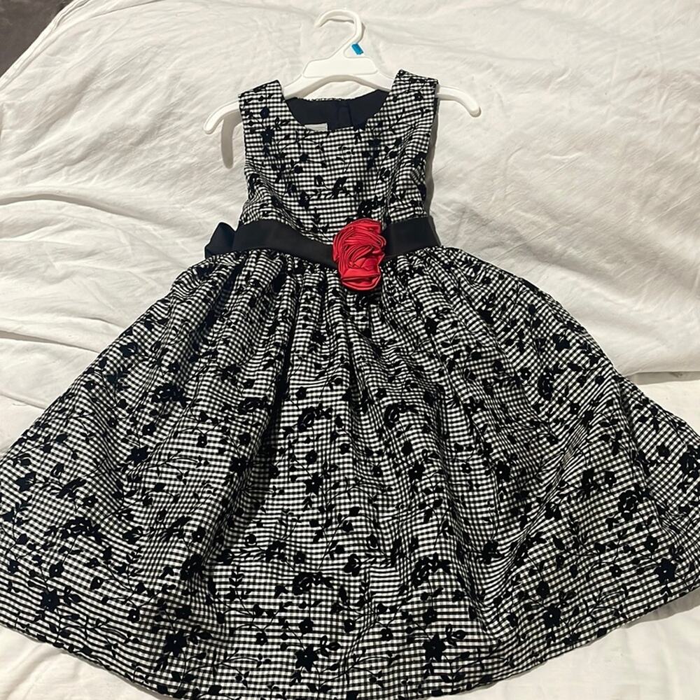 Marmellata 5 black plaid floral rose detailed dressy dress euc worn once